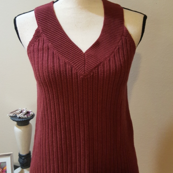 Chelsea & Violet Tops - Chelsea & Violet Sweater Tank Med NWT